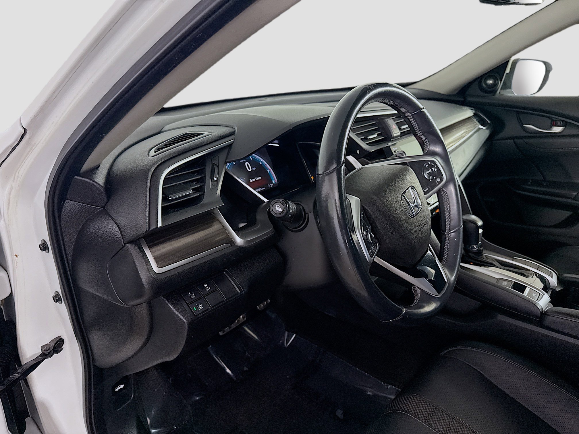 Used 2019 Honda Civic Touring image 23