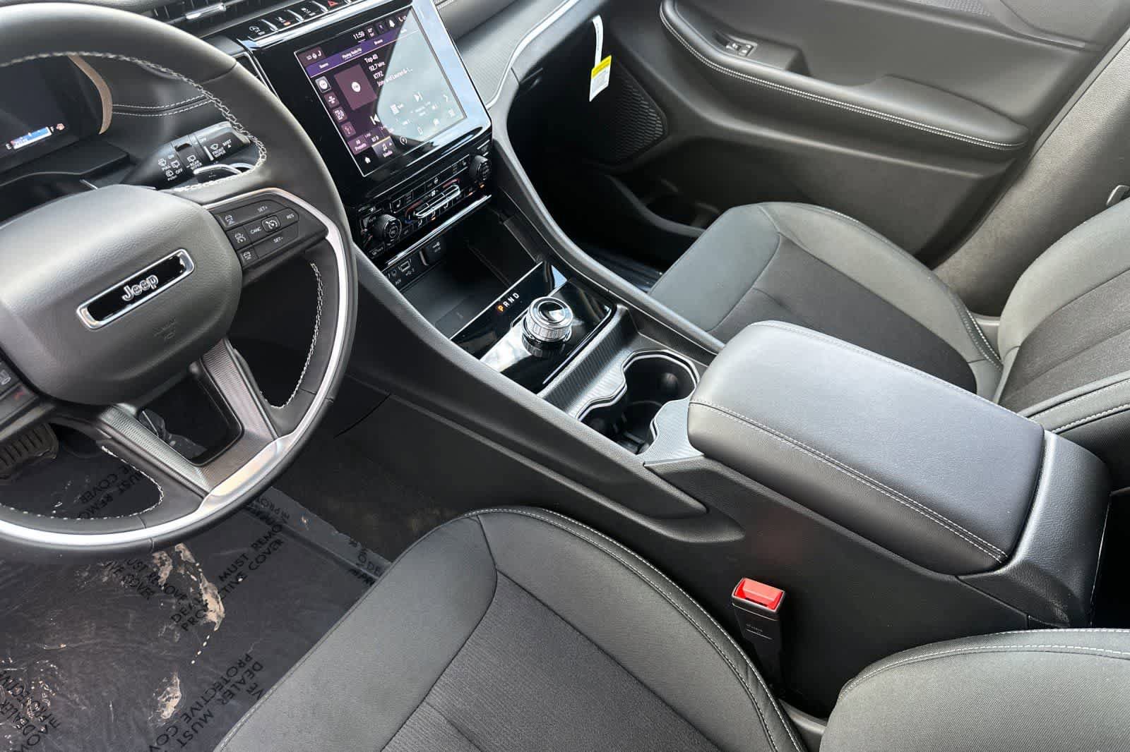 New 2026 Jeep Grand Cherokee L 4WD image 11