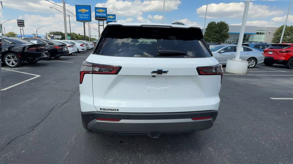 Used 2025 Chevrolet Equinox LT w/ Convenience Package II FWD image 7