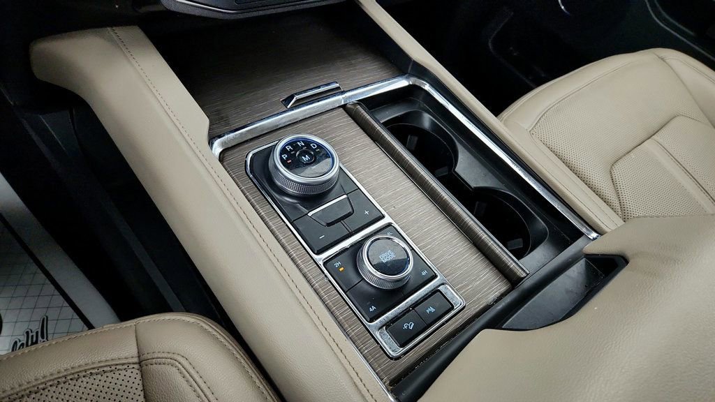 Used 2023 Ford Expedition Limited image 17