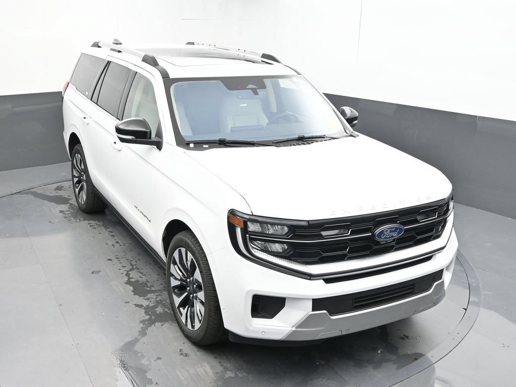 Used 2025 Ford Expedition Platinum w/ Driver's Package AWD/4WD image 23