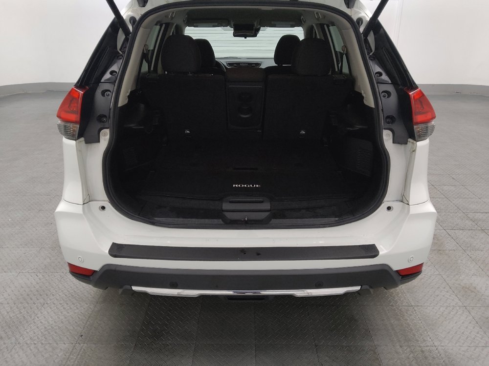 Used 2019 Nissan Rogue SV image 29