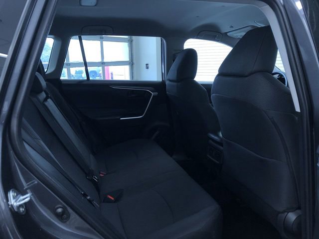 Used 2025 Toyota RAV4 LE image 21