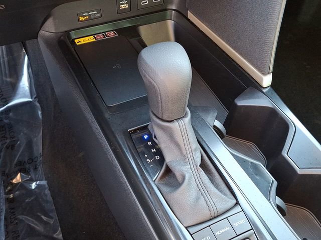 Used 2025 Toyota Camry LE image 17