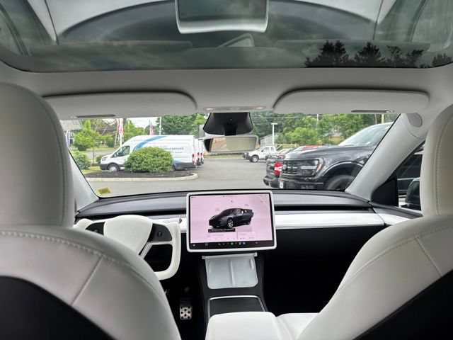 Used 2024 Tesla Model Y 2WD image 20