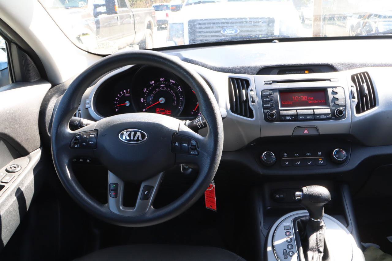 Used 2015 Kia Sportage LX image 9