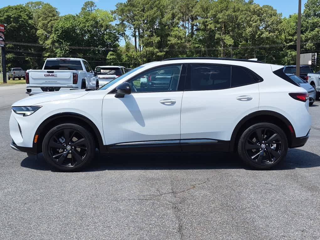 Used 2023 Buick Envision Essence w/ Sport Touring Package AWD/4WD image 5