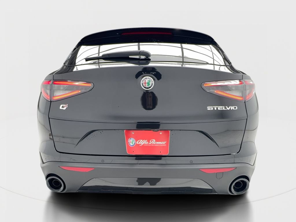 New 2025 Alfa Romeo Stelvio Sprint w/ Convenience Package image 8