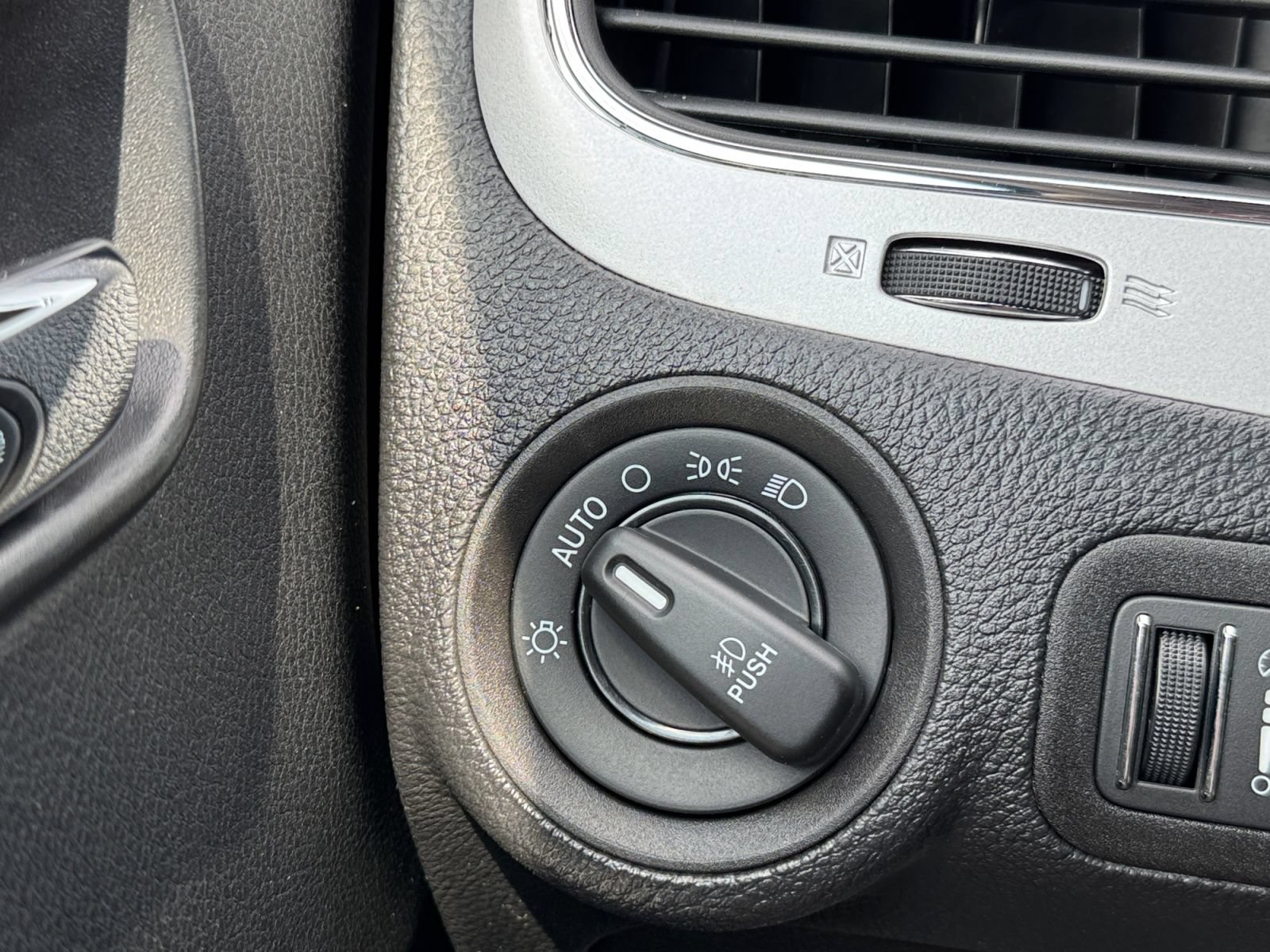 Used 2017 Dodge Journey GT FWD image 22