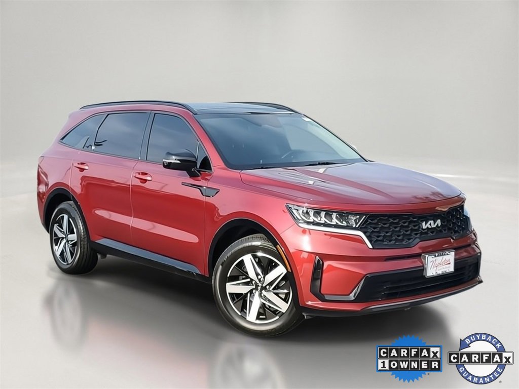 Used 2023 Kia Sorento S w/ Panoramic Sunroof Package