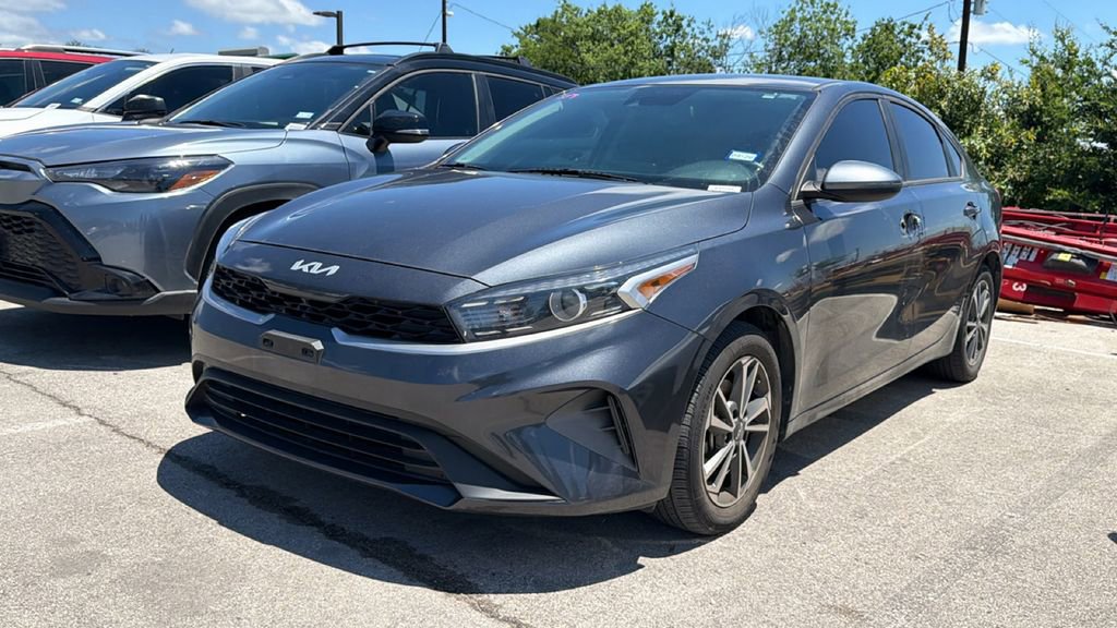 Used 2023 Kia Forte LXS FWD image 16