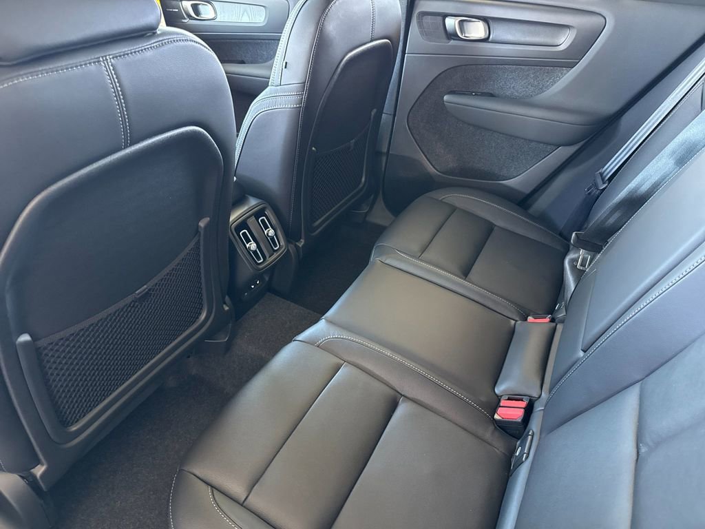 New 2026 Volvo XC40 B5 Ultra w/ Climate Package image 11