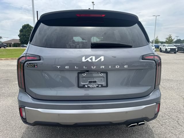 Used 2025 Kia Telluride EX w/ EX Captain's Chair Package FWD image 5