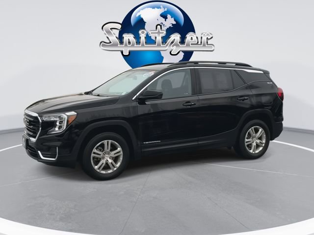 Used 2023 GMC Terrain SLE w/ Driver Convenience Package image 4