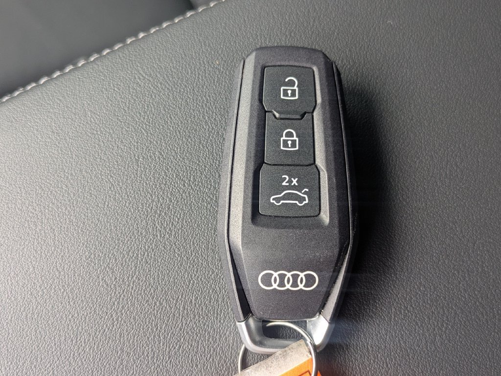 Used 2025 Audi Q5 Premium w/ Convenience Package AWD/4WD image 38