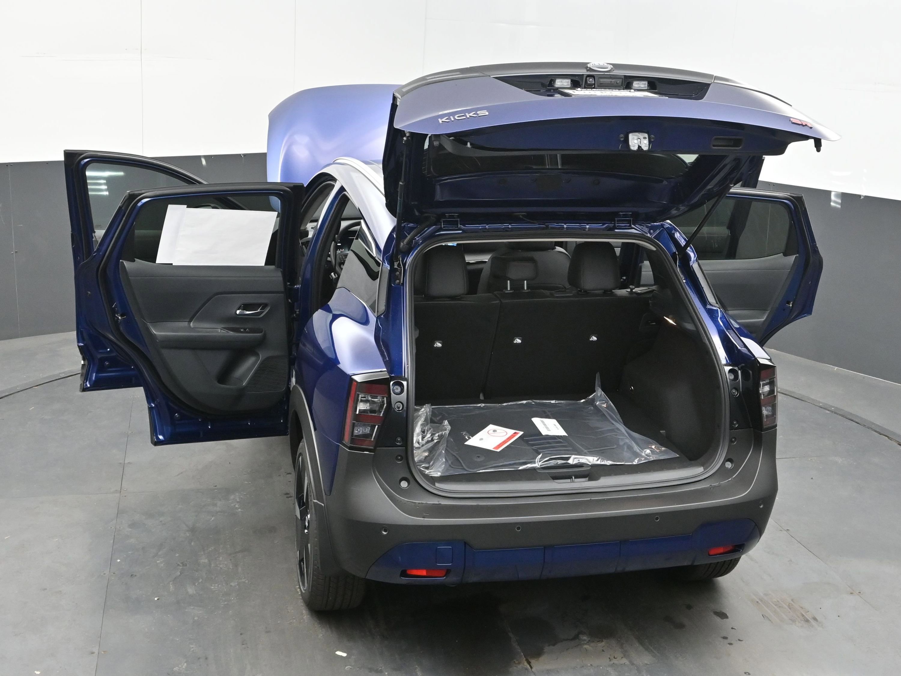 New 2026 Nissan Kicks SR w/ SR Premium Package image 44