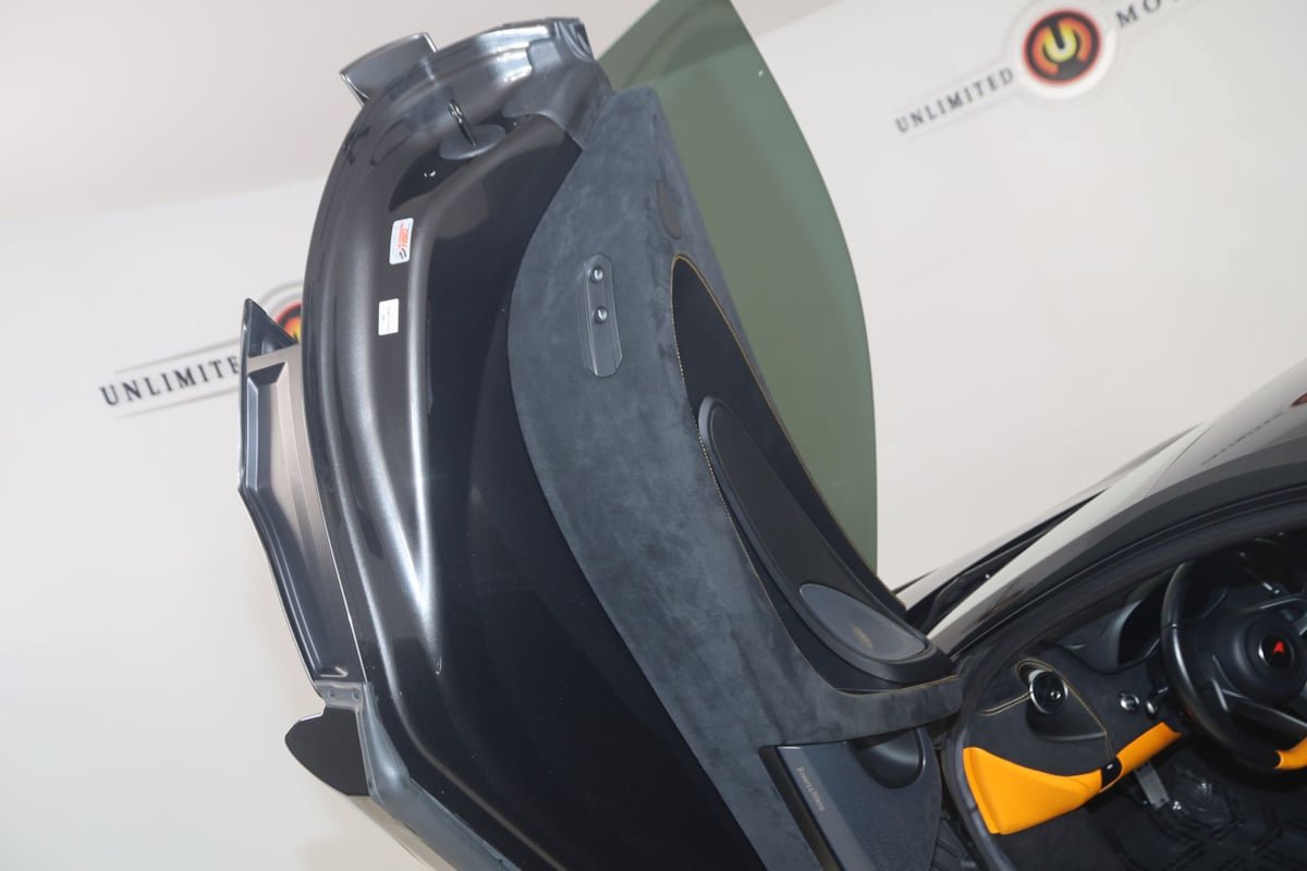 Used 2020 McLaren 570S Coupe RWD image 82