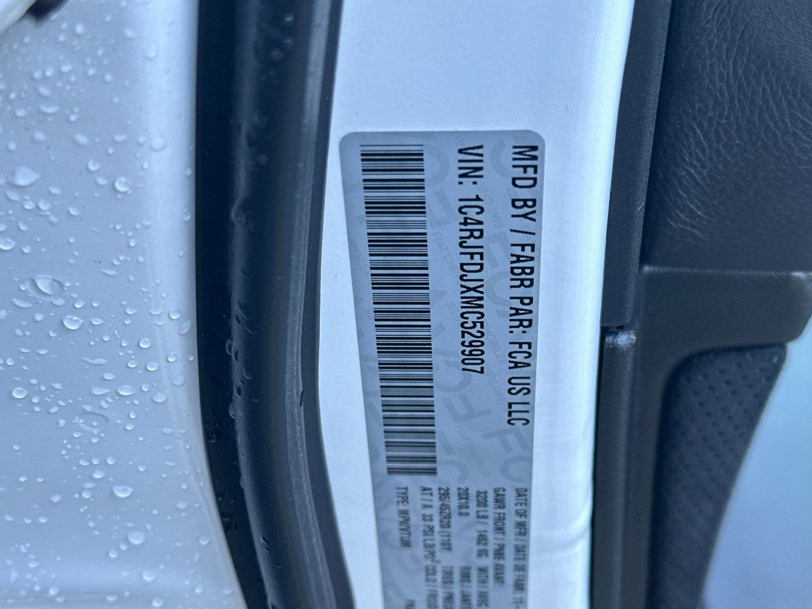 Used 2021 Jeep Grand Cherokee SRT image 27