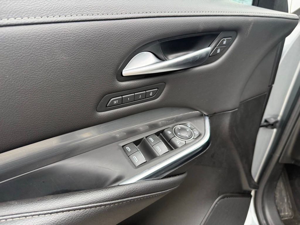 Used 2024 Cadillac XT4 Premium Luxury AWD/4WD image 10