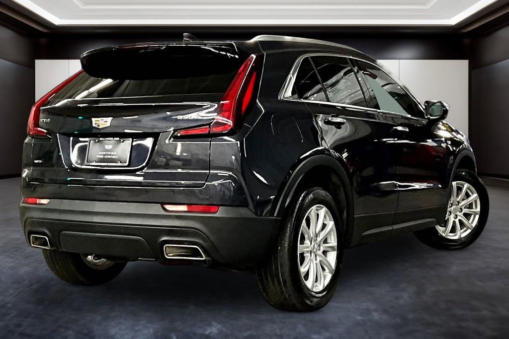 Certified 2023 Cadillac XT4 Luxury w/ Cold Weather Package AWD/4WD image 6