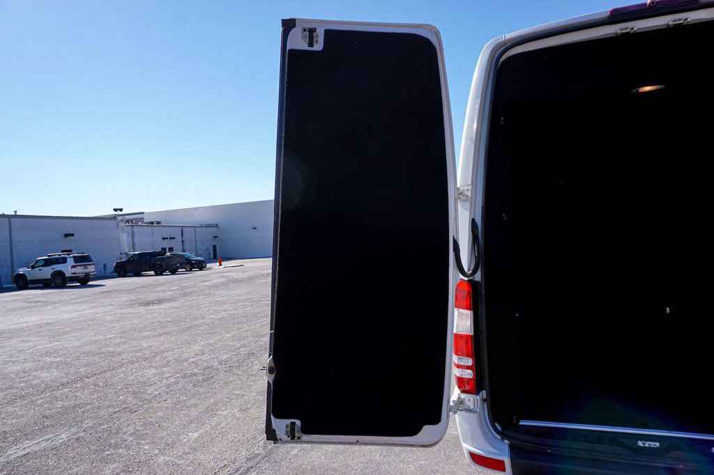 Used 2015 Mercedes-Benz Sprinter 2500 image 44