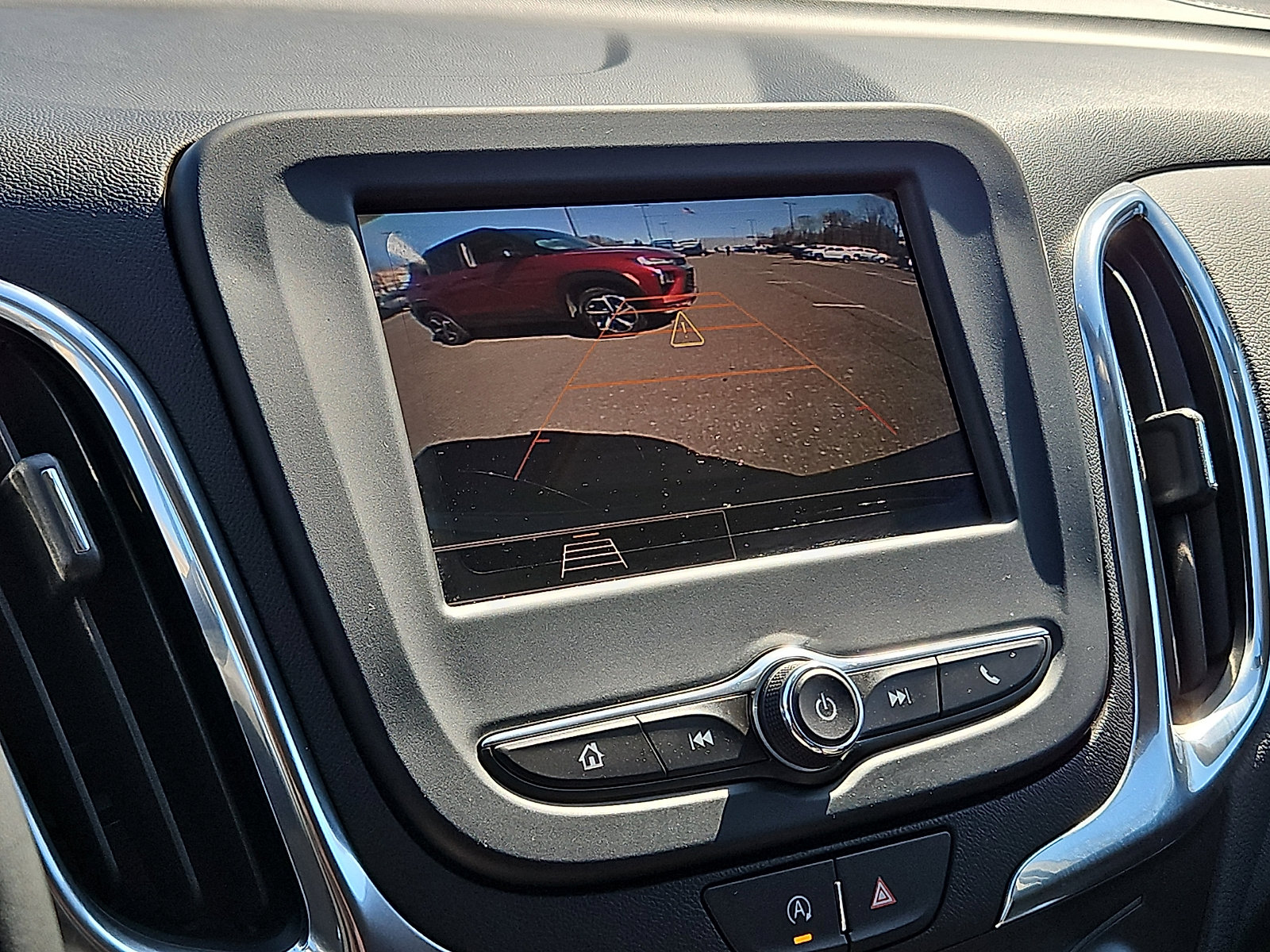 Used 2023 Chevrolet Equinox LT image 17