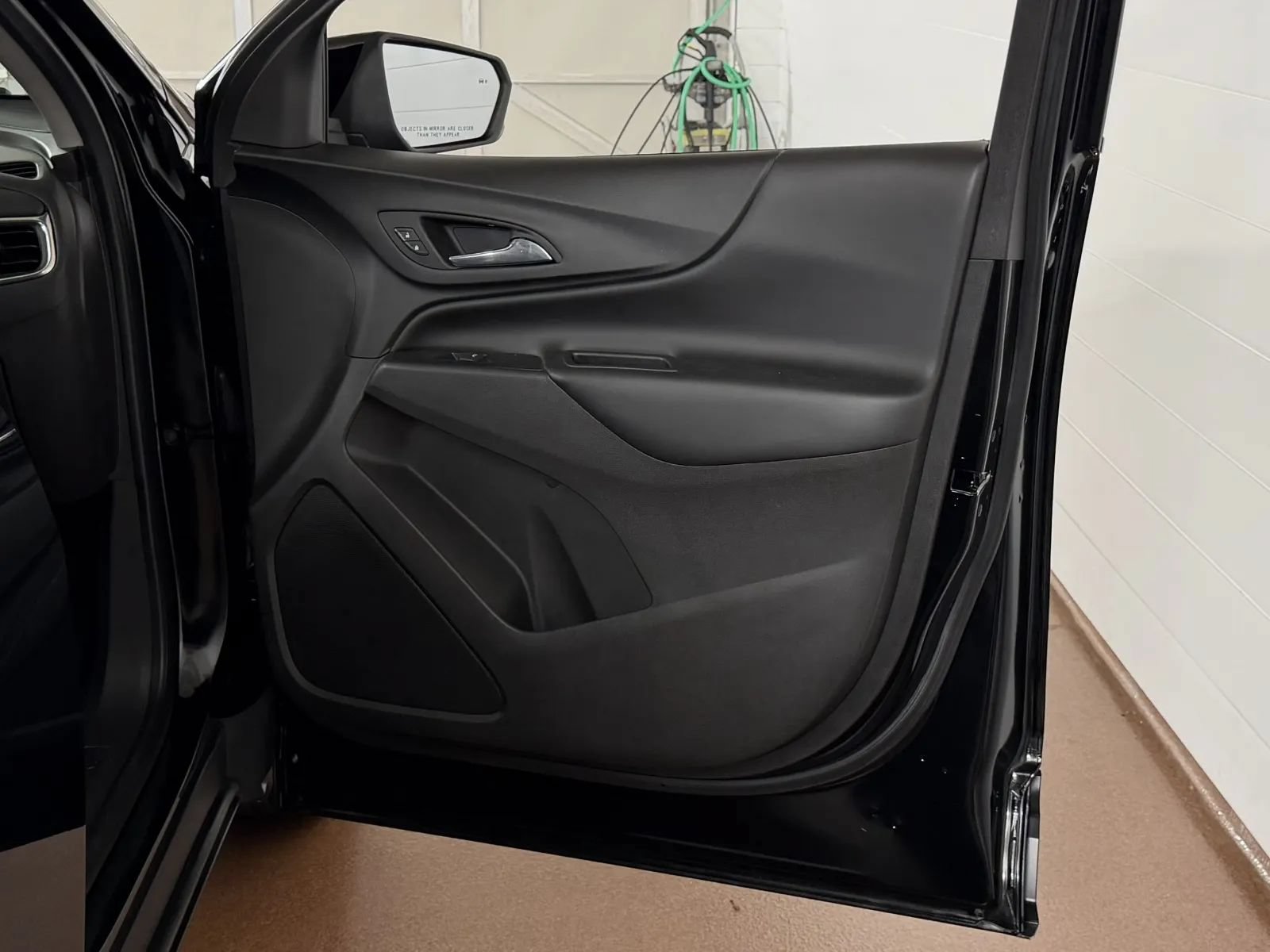 Used 2019 Chevrolet Equinox LT FWD image 35