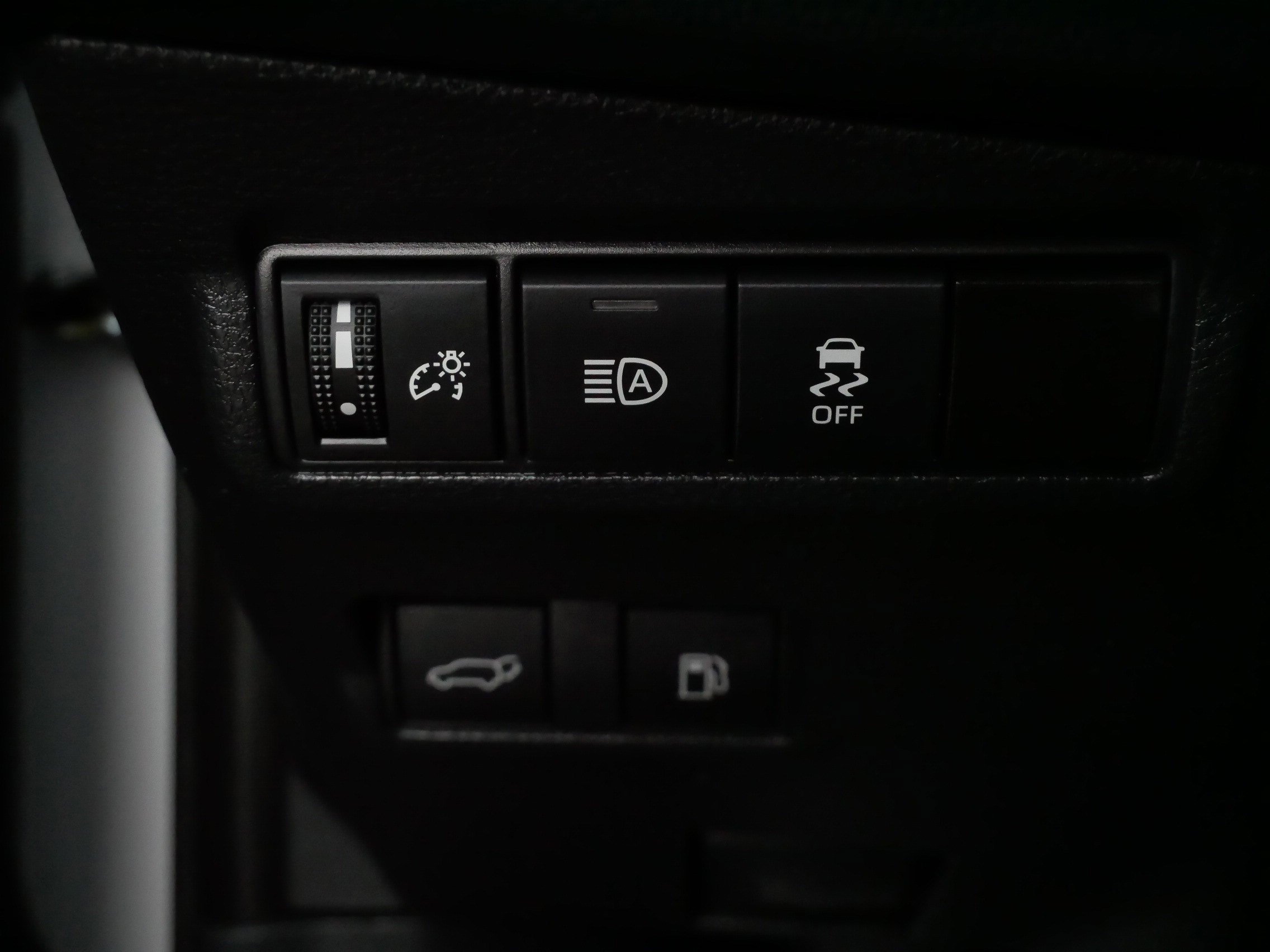 Used 2024 Toyota Corolla Cross XSE w/ Convenience Package image 26