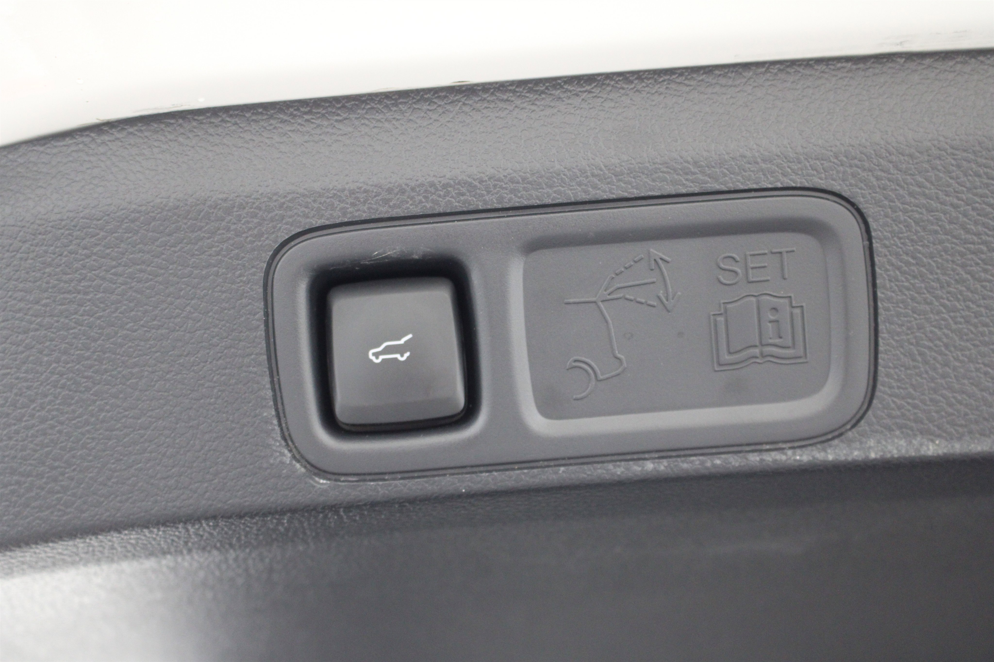 Used 2024 Lincoln Navigator Reserve AWD/4WD image 24