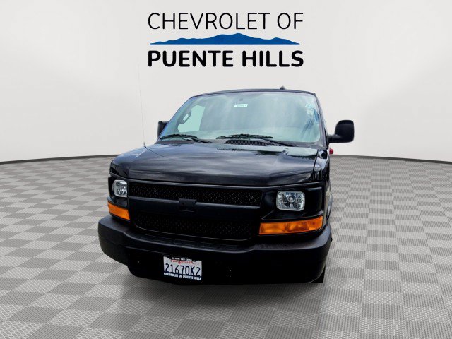 Used 2016 Chevrolet Express 2500 RWD image 3