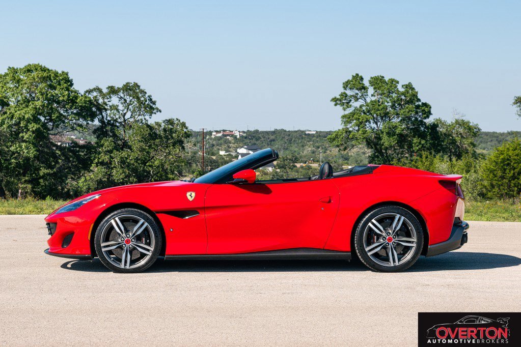 Used 2020 Ferrari Portofino RWD image 2