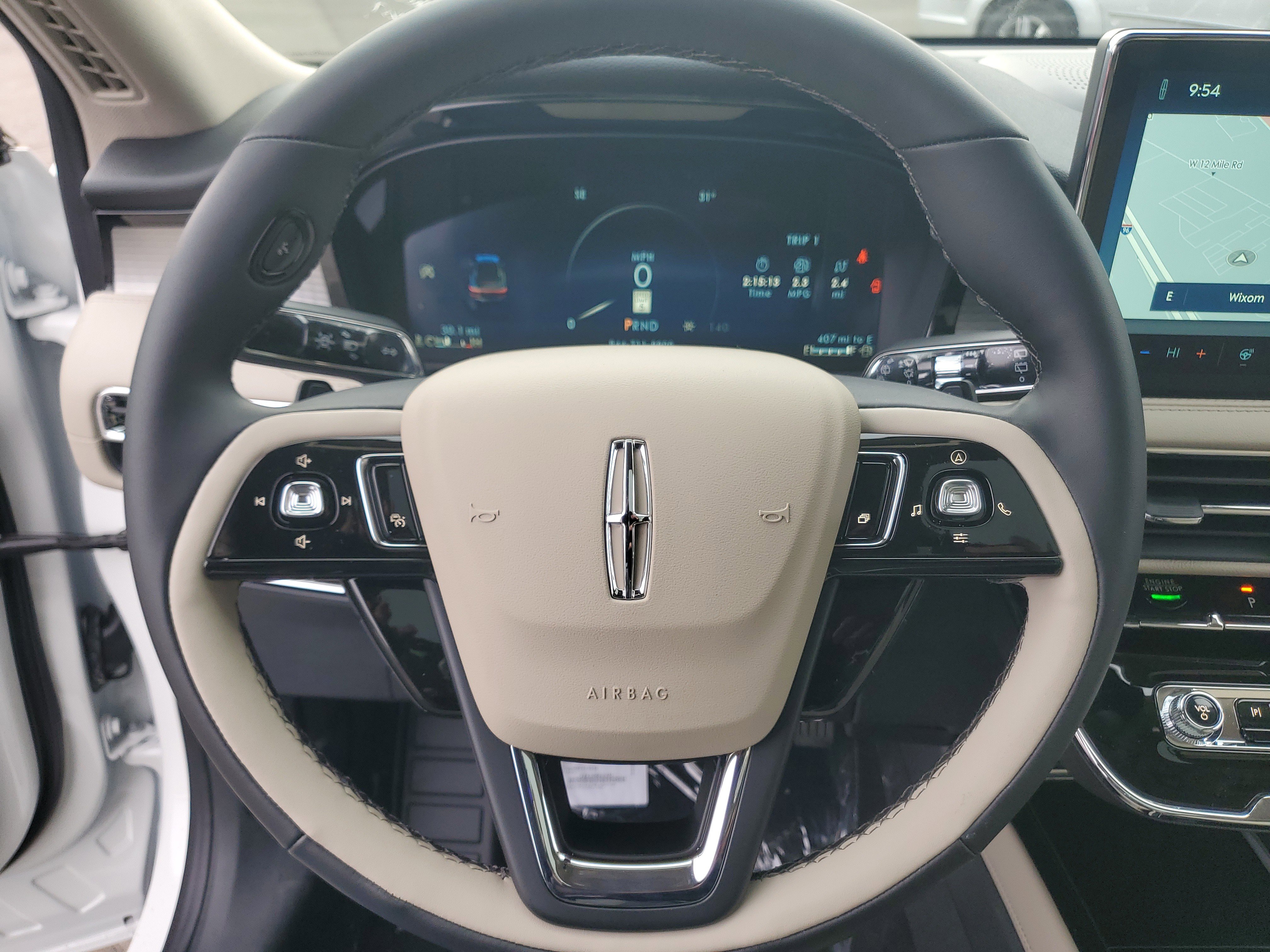 New 2026 Lincoln Corsair Premiere image 16