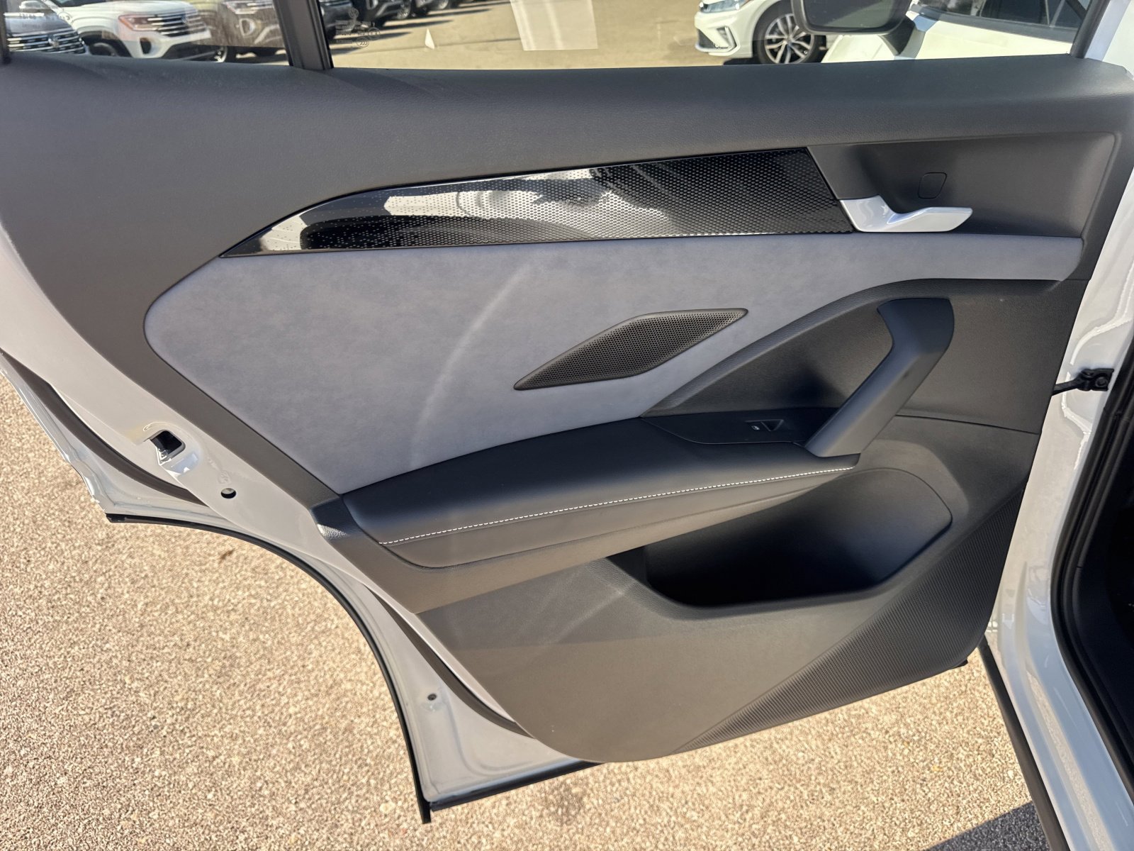 New 2026 Volkswagen Tiguan SE R-Line image 22