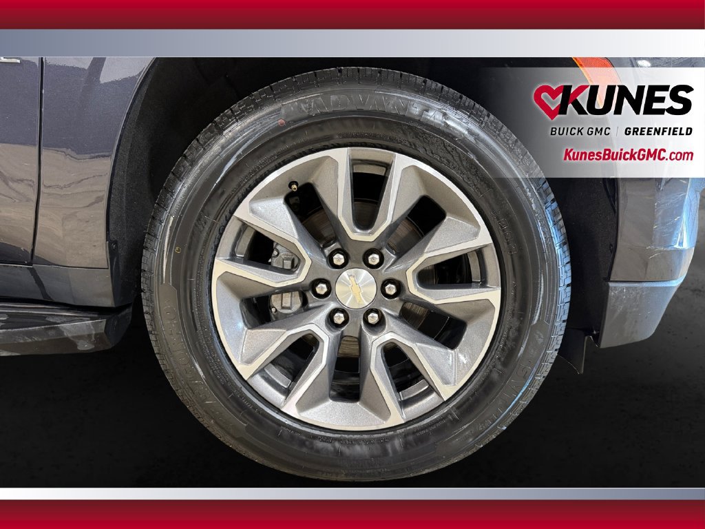 Used 2023 Chevrolet Tahoe LT w/ Luxury Package AWD/4WD image 9