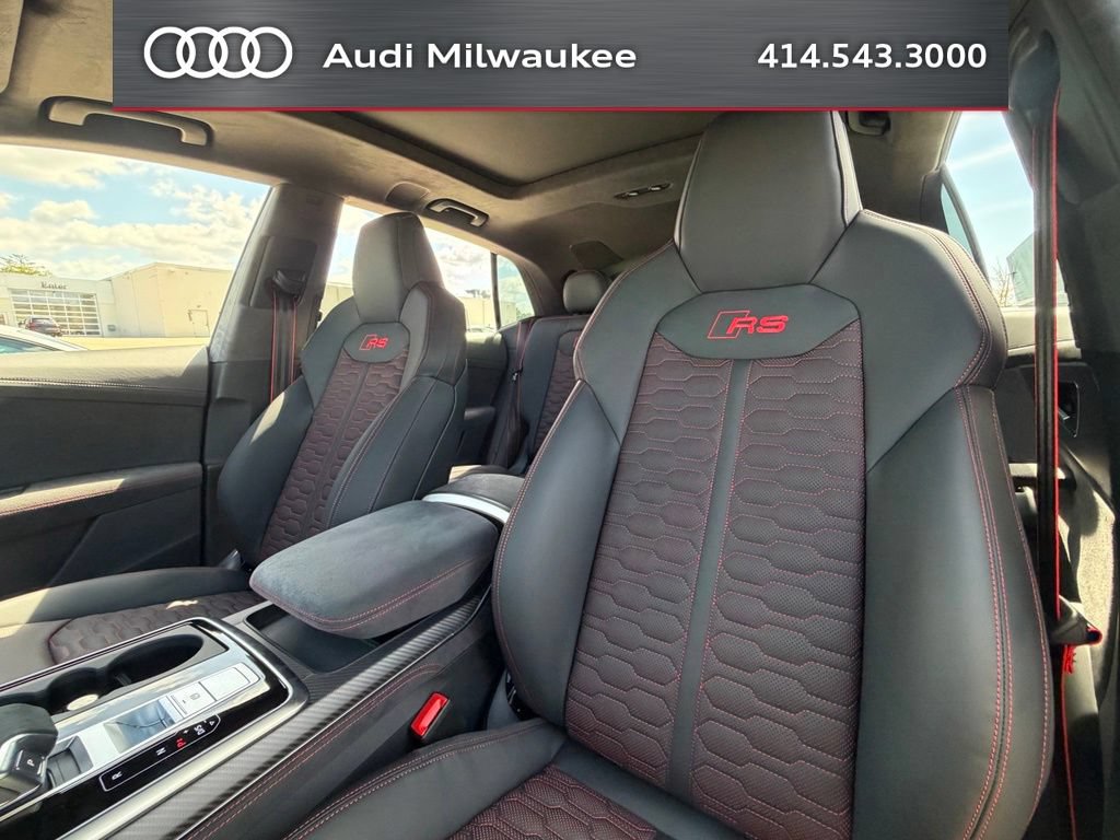 New 2027 Audi RS Q8 performance AWD/4WD image 5