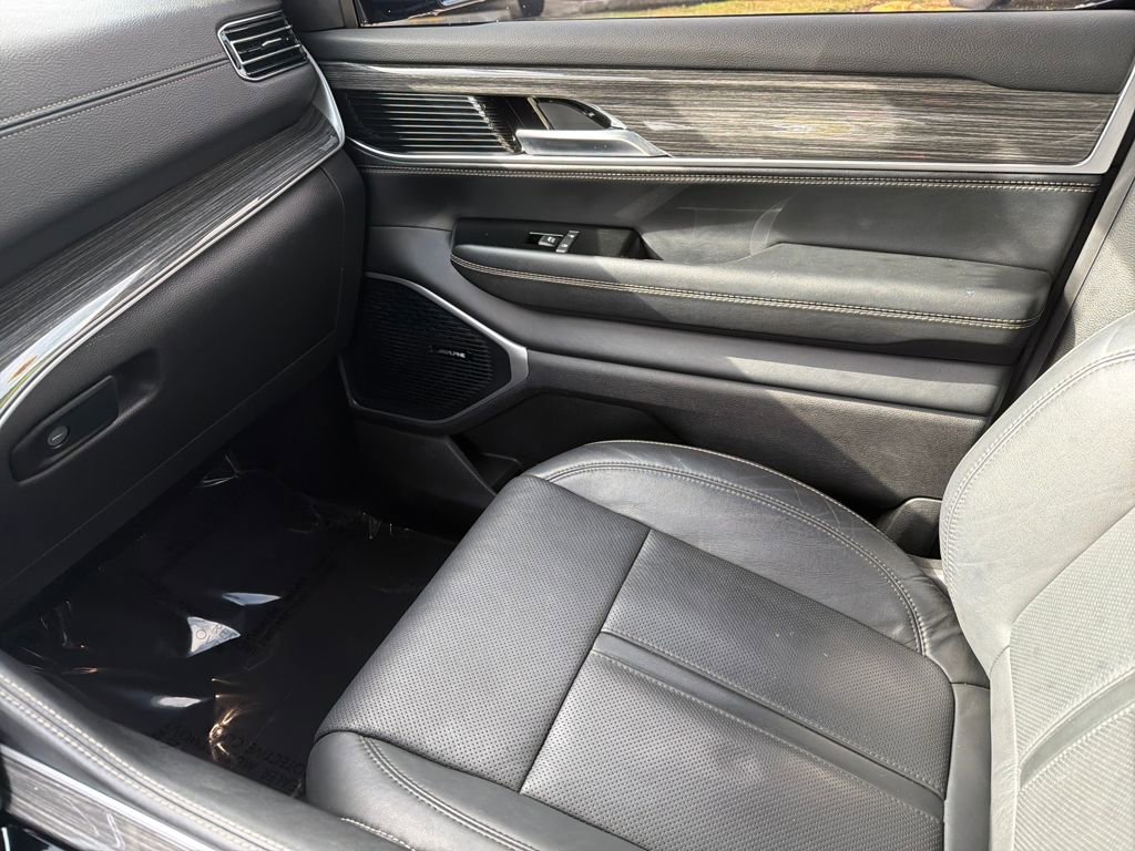 Used 2022 Jeep Wagoneer Series II image 29