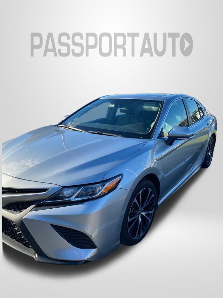 Used 2020 Toyota Camry SE