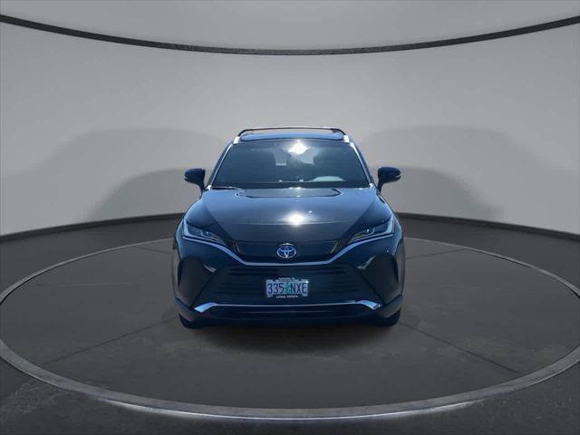 Certified 2022 Toyota Venza XLE AWD/4WD image 4