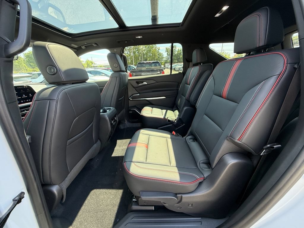 New 2027 Chevrolet Traverse RS FWD image 26