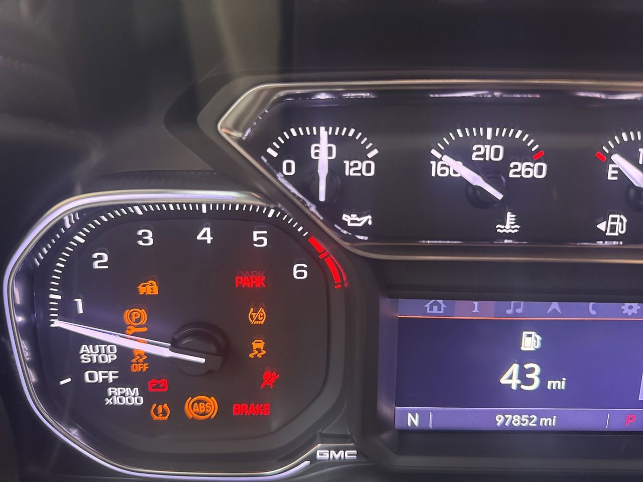 Used 2020 GMC Sierra 1500 SLT RWD image 11
