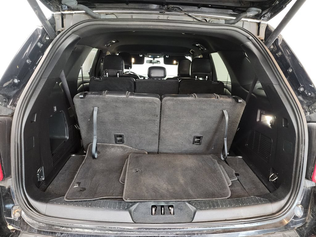 Used 2020 Ford Explorer XLT w/ Equipment Group 202A AWD/4WD image 28