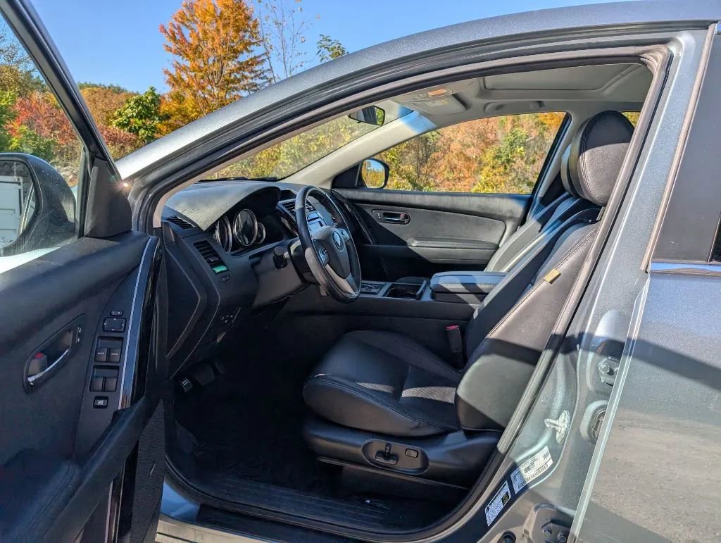 Used 2013 MAZDA CX-9 Touring w/ Touring Technology Pkg image 9