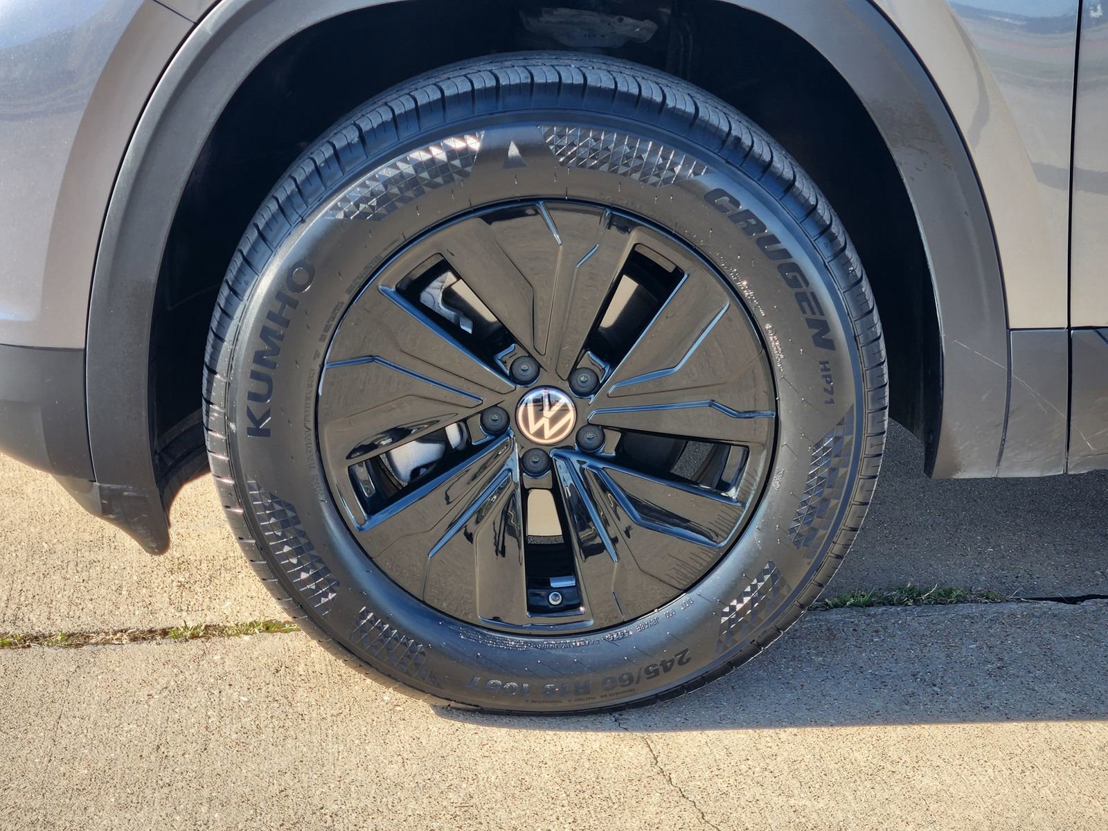 Used 2024 Volkswagen Atlas SE image 11