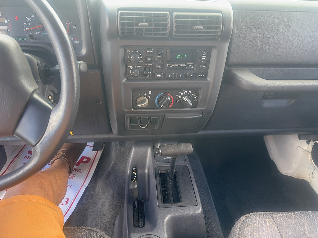 Used 2002 Jeep Wrangler X AWD/4WD image 5