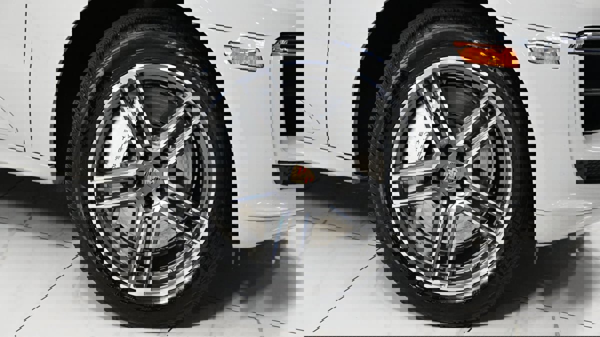 Used 2021 Porsche Macan Turbo w/ Premium Package Plus (PF0) image 14