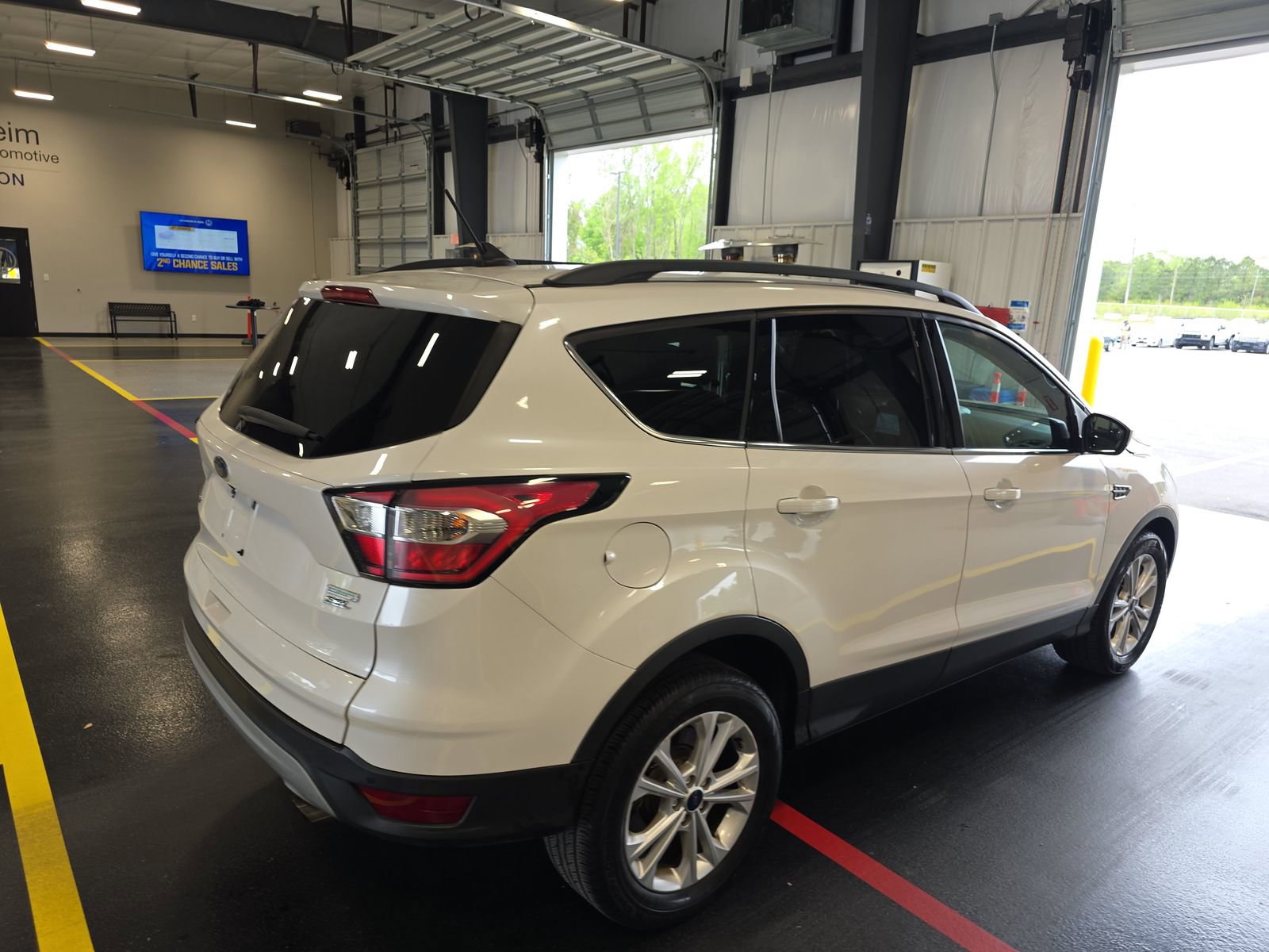 Used 2018 Ford Escape SEL image 6