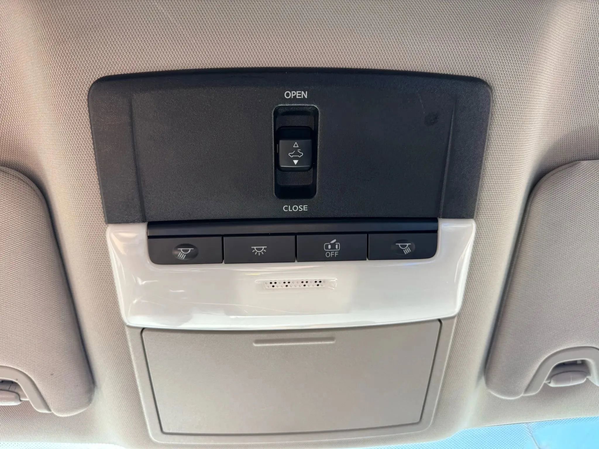 Used 2019 Nissan Altima 2.5 SR w/ SR Premium Package image 26