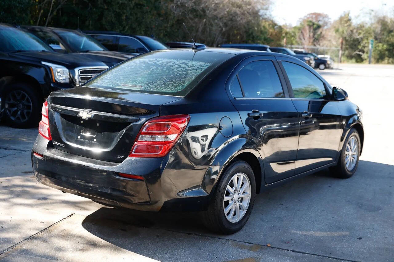 Used 2017 Chevrolet Sonic LT image 10