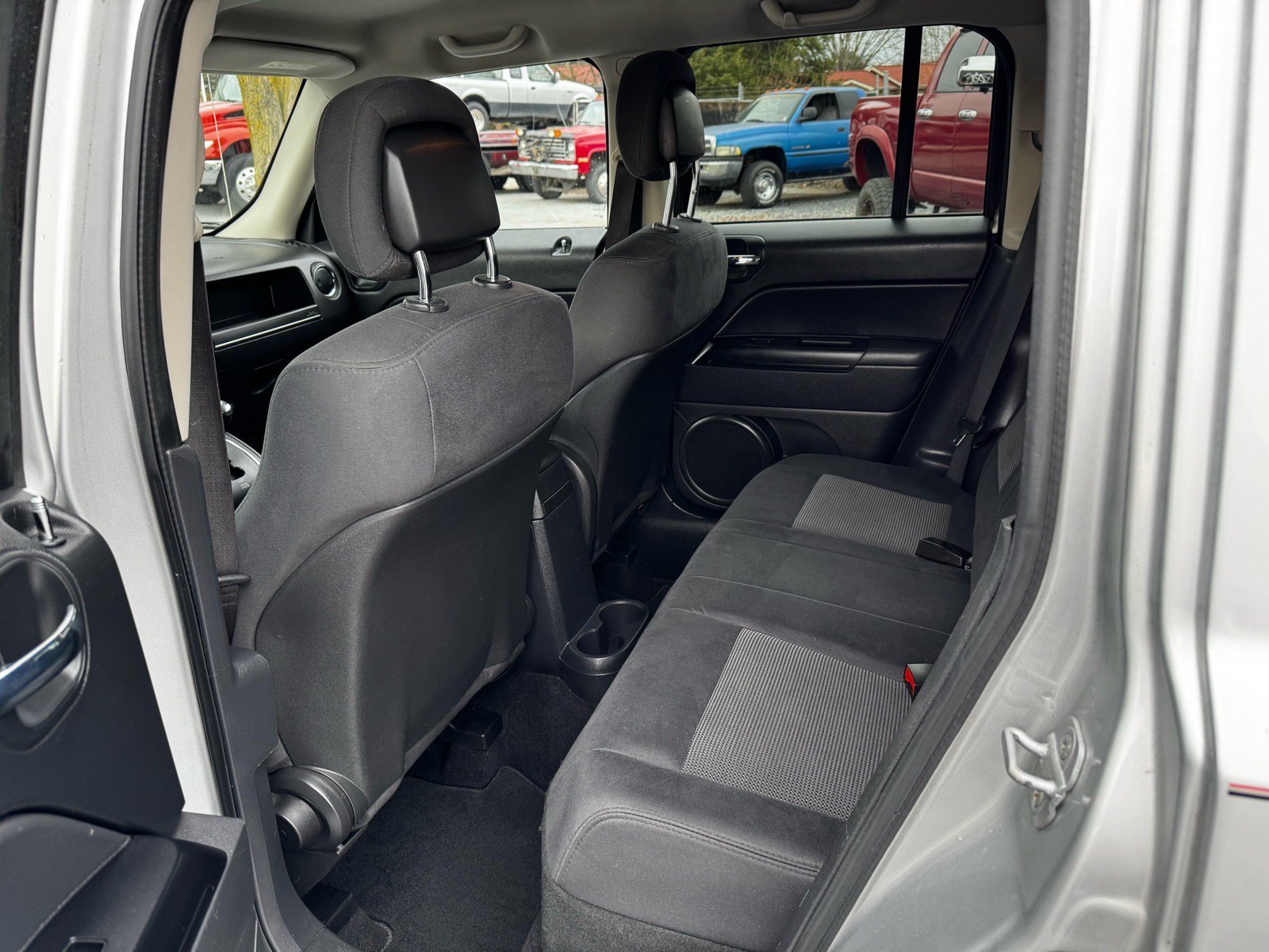Used 2011 Jeep Patriot Latitude AWD/4WD image 11