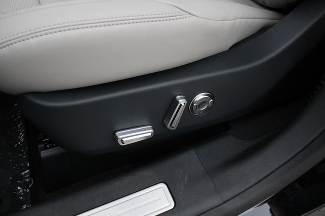 New 2026 Lincoln Nautilus Premier w/ Equipment Group 102A AWD/4WD image 32
